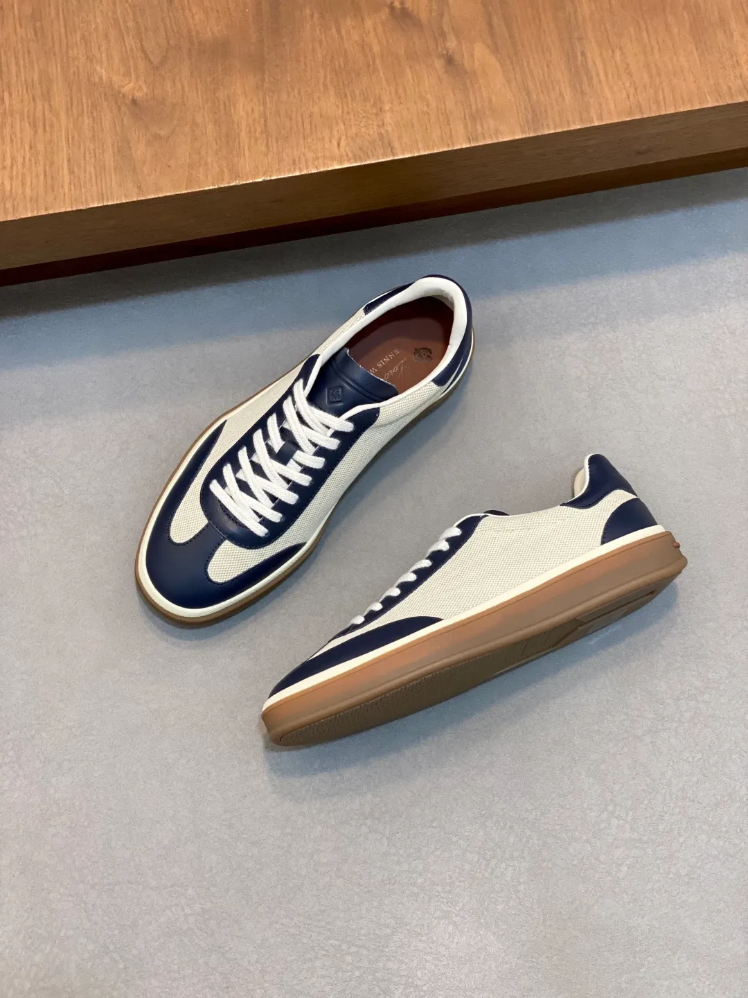 💰760 Loro Piana - Classic casual shoes, men's lace-up casual shoes and sneakers, high-quality lightweight and comfortable fabrics, suitable for outdoor leisure, the color scheme is young and energetic, and it looks great with sportswear or casual suits! Code number: 39-44 (38, 45, 46, can be customized)